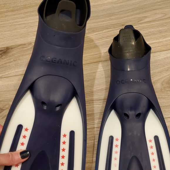 Oceanic Vipor Snorkel Full Foot Fins, Limited Edition, Youth US 3-4, Lik… - Picture 4 of 8